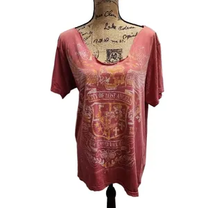 Lost Angels T-shirt Womens Large Faded Red Rust Distressed Graphic Skull Wings‎ thumbnail 2