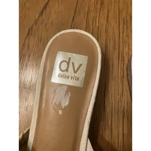 DV by Dolce Vita Women's 9.5 Beige Dooley Raffia Pointed Toe Mule Flats thumbnail 2