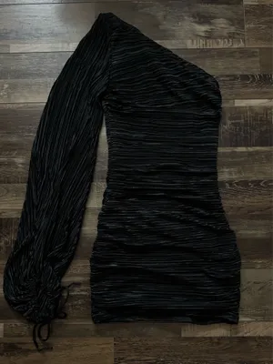 Lucy in the Sky Black Pleated One-Shoulder Dress Size Small thumbnail 3