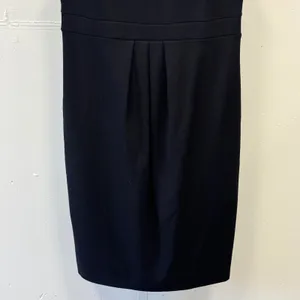 Isabella Oliver A Pea in the Pod Maternity Dress Pleated Empire Waist‎ Black Med thumbnail 4