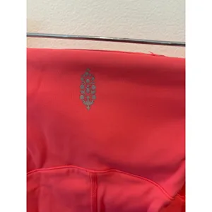 FP Movement Coral Scallop Hem Cropped Leggings Athleisure‎ Workout Capris thumbnail 5