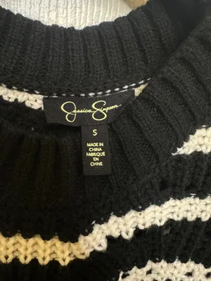 Jessica Simpson Black White Wavy Knit Sweater Chic Statement Hem Size S thumbnail 3