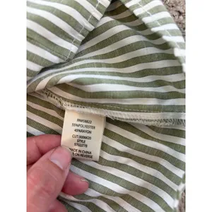 Max Studio London Sleeveless Blouse L Green Stripe Smocked Back Peplum Top thumbnail 5