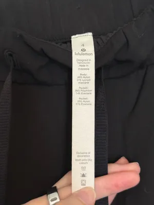 Lululemon Stretch High-Ride pant cropped size 4 thumbnail 4