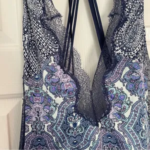 Victoria’s Secret Deep V Satin Lace Paisley Print Slip Dress Intimates Sz Medium thumbnail 12