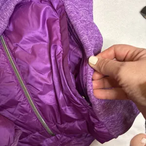 Lululemon Down For A Run Jacket Women’s 6 Purple Hooded Insulated Zip thumbnail 2