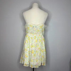 Asos - Lace Trim Button Up Cami Sundress in Ditsy Floral Print thumbnail 5