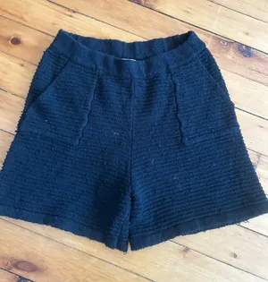 ☀️3/$25 free people Carter Sweater shorts beach - Navy size medium thumbnail 1