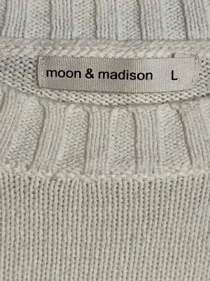 Moon & Maddison Womens large American Flag cropped boxy fit long sleeve sweater thumbnail 7