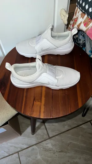 Nike Women’s Slip-On Sneakers thumbnail 6