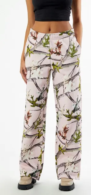 Pacsun Pink Camo Baggy Sweatpants thumbnail 1