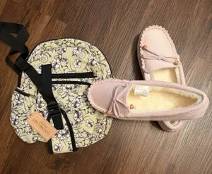 Gold Coast Mini Sling Bag And Moccasin Slippers Size 10 thumbnail 1