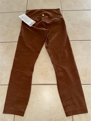 Lululemon Align High Rise 23” Roasted Brown Size 6 NWT thumbnail 2