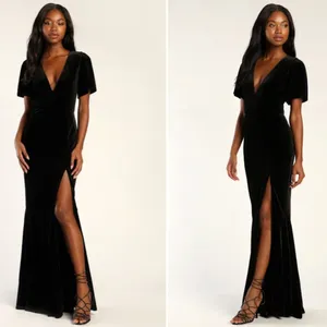 LULU's Prom Wedding Sexy Sophisticated Romantic Elegant Holiday FlowyVelvet Maxi thumbnail 2