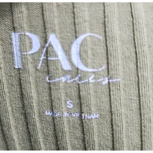 Pact Sage Green Ribbed Crop Top Button Front Short Sleeve Y2K‎ Style Size S thumbnail 3