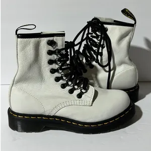 Dr. Martens 1460 Laced White Leather Ankle Boots Women's US 6 thumbnail 9