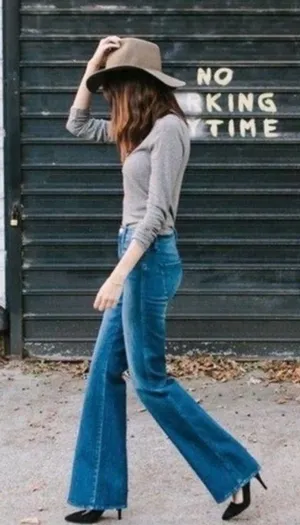 Madewell Mid-Rise Flea Market Flare Jeans, 24 thumbnail 1