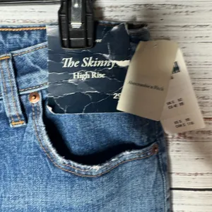 Abercrombie & Fitch Curve Love High Rise Skinny Jean Distressed 8L thumbnail 3