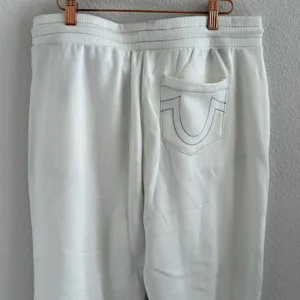 NWT True Religion HS Straight Leg Winter White Sweatpants XL thumbnail 6