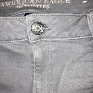 American Eagle Super‎ Stretch X Jeans Women 16 Long High Rise Distressed thumbnail 6