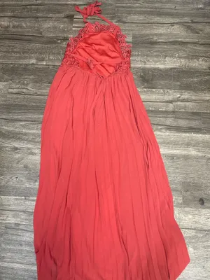 Lulus Coral Lace Halter Pleated Maxi Dress XS thumbnail 9
