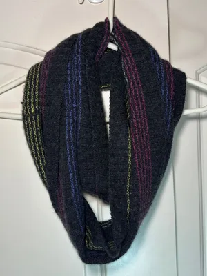 A Pea in the Pod Black‎ Knit Infinity Scarf Multicolor Stripe Soft Winter thumbnail 1