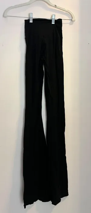 Aerie Crossover Flare leggings thumbnail 1