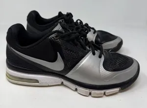 Nike Air Extreme Volleyball Shoes 442249-001 Black Silver Women’s Size 9.5 thumbnail 1