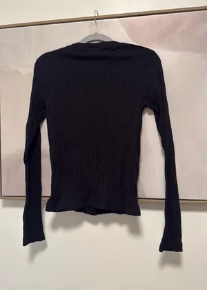 Redone black ribbed sweater thumbnail 2