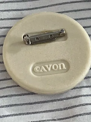 Vintage Avon 1984 Spring Bouquet Flower Pin Brooch thumbnail 3