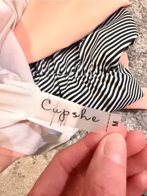Cupshe black Striped and Peach Swimsuit thumbnail 6