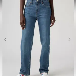 Levi's Classic Blue Women's Jeans thumbnail 5