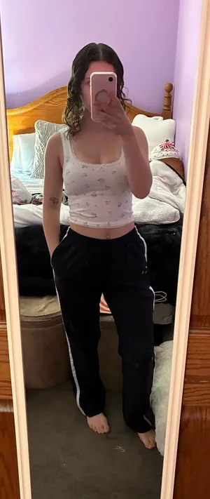 Under Armour Pants Women’s thumbnail 1