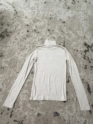 Aritzia Wilfred Free Turtleneck Long Sleeve Top Size Small thumbnail 2
