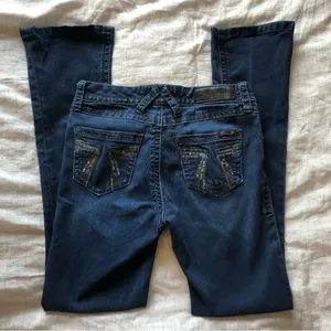 Women’s petite jeans thumbnail 2
