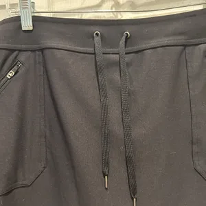 Tek Gear‎ DryTek Black Athletic Skort XL Drawstring Zip Pockets Built-in Shorts thumbnail 3