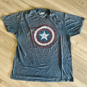 Marvel Captain America Tee thumbnail 1