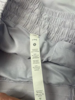 Lululemon Hotty Hot Shorts High-Rise 2.5" thumbnail 3