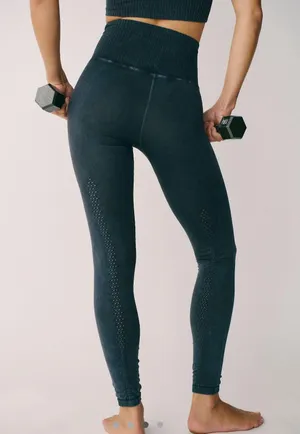 Good Karma Leggings thumbnail 5