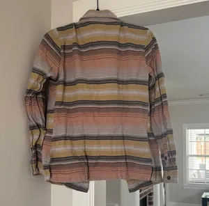 Patagonia Women’s Button Down Flannel thumbnail 3