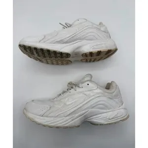 Nike Air Monarch I 305294-111 Sneakers Women's 9 White Gym Walking Running Shoes thumbnail 3