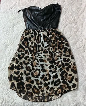 Body Central Leopard dress thumbnail 1