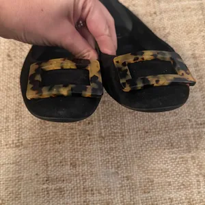 Roger Vivier Grommette Ballet Flats Black Suede Tortoise Size 40.5 thumbnail 5