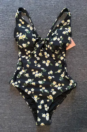 Shade & Shore One Piece Swimsuit Women’s Floral thumbnail 1