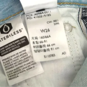 Levi's Light Wash Low Pro Straight Distressed Relaxed Jeans Sz 26 L31” thumbnail 6