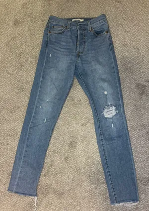 Levi's Wedgie Skinny Stretch Jean thumbnail 1