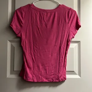 Vibrant pink ribbed Tee thumbnail 2