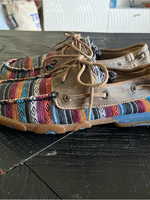 Twisted X Women's Boat Shoe Driving Moc in vibrant Serape/Bomber color Size 7 thumbnail 2