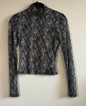 ✨ Wild Fable Black Snakeskin Sheer Top XS‎ thumbnail 1