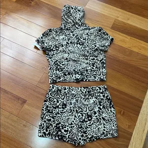 NWT Juicy Couture Ocelot Velour Animal Print Tracksuit Hoodie & Shorts Set Y2K L thumbnail 5
